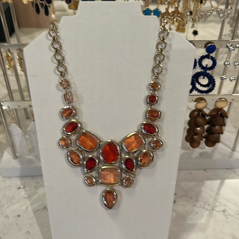 WHBM coral and peach stone costume necklace